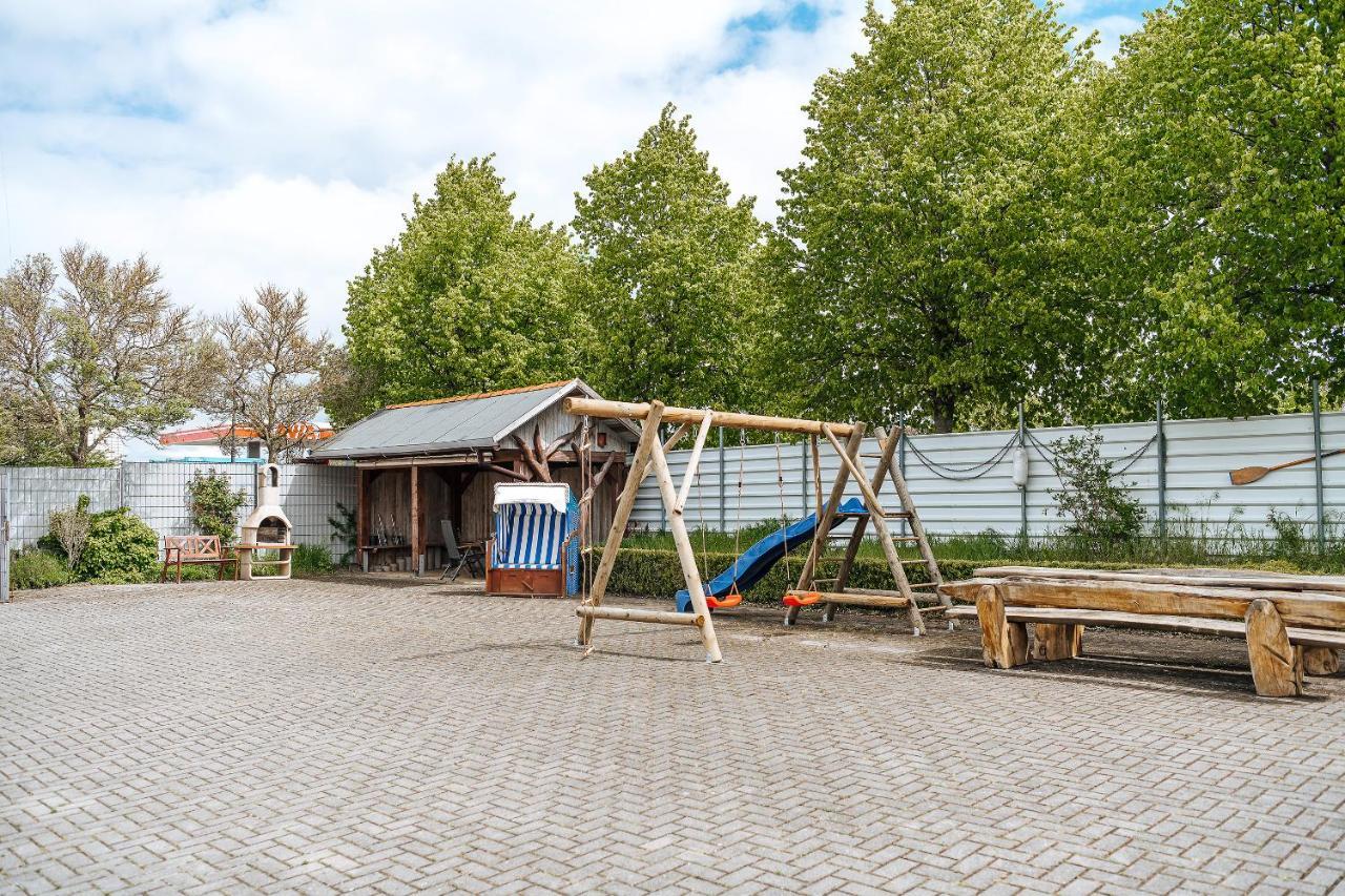 Apartments Am Erdbeerhof Rovershagen Dış mekan fotoğraf